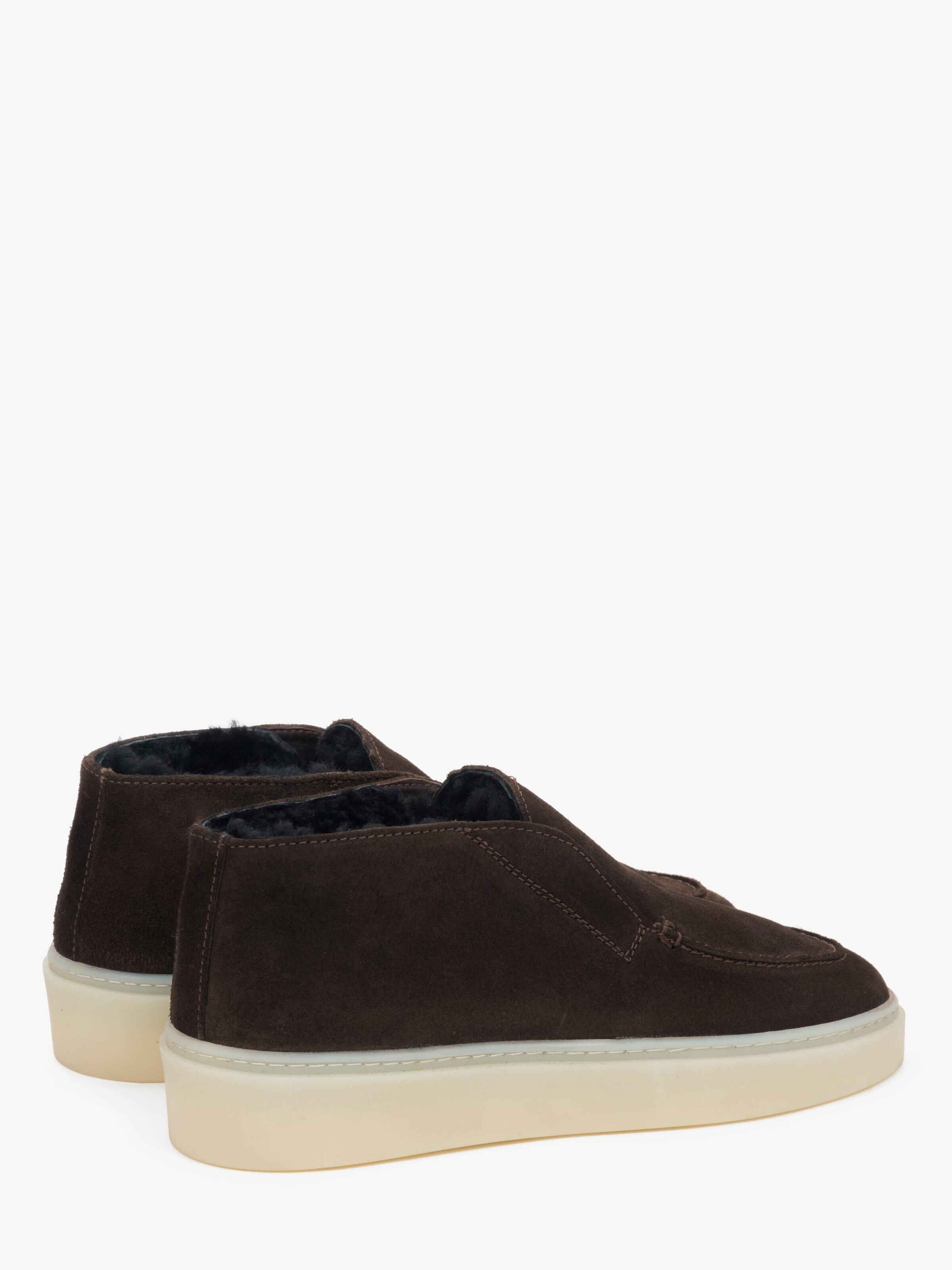 Estro Classic Flats in Brown
