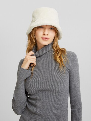 Bershka Hat in Beige