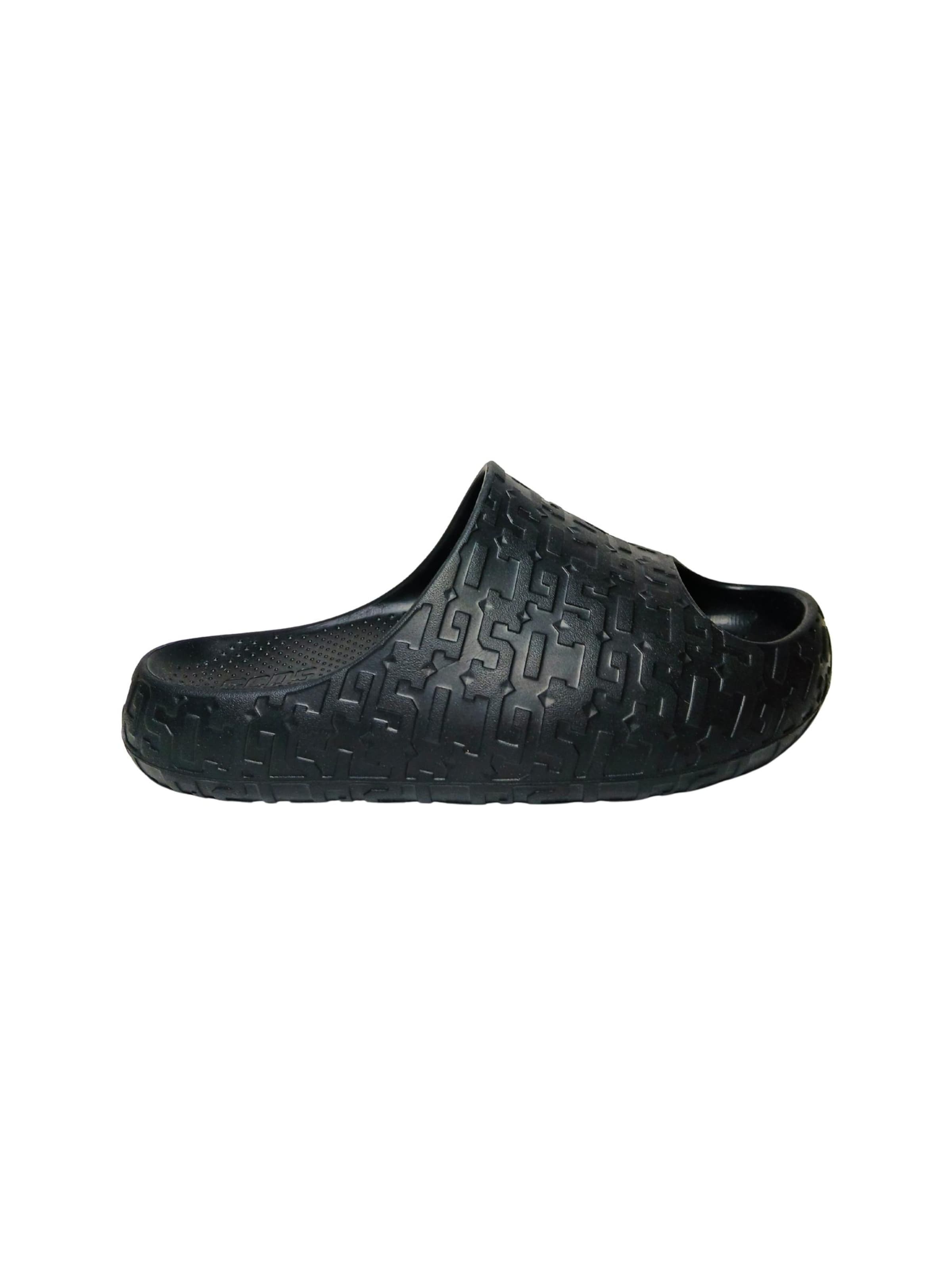 GCDS Beach & Pool Shoes in Black: front