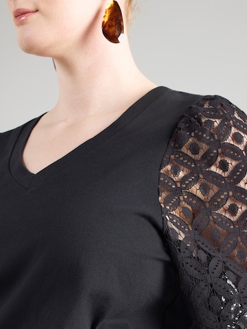 ONLY Carmakoma T-shirt 'CAREFFIE' i svart