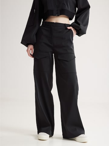 4TAILORS Regular Housut 'Andy' värissä musta: etupuoli