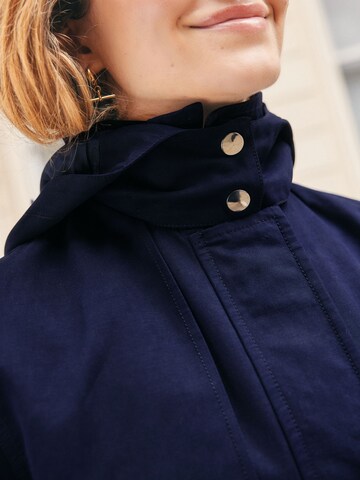 Next Tussenmantel in Blauw