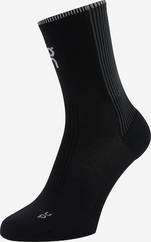 On Sportsocken in Schwarz: Vorderseite