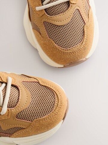 Next Sneaker in Braun