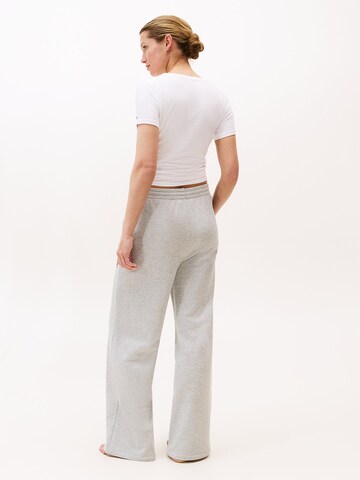 TOMMY HILFIGER Regular Joggers in Grau