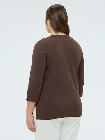 Maglietta di Fiorella Rubino in marrone