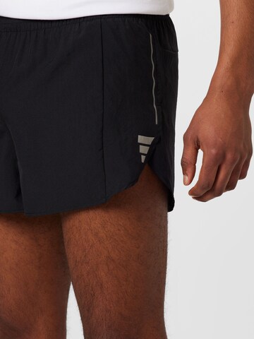 ADIDAS PERFORMANCE Regular Sportshorts 'Own The Run Split' in Schwarz