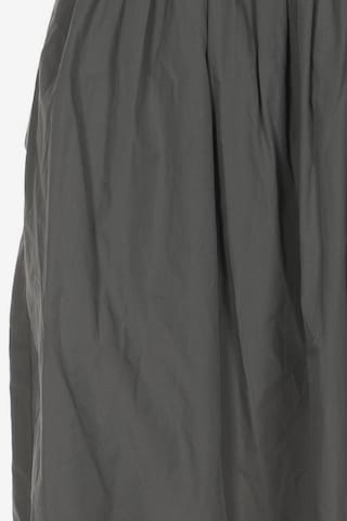 DARLING HARBOUR Skirt in XL in Grey