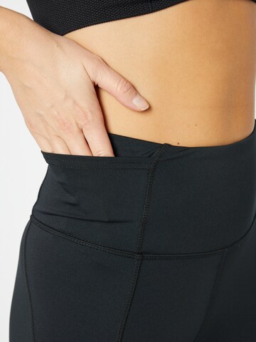 Skinny Pantaloni sportivi 'TONY' di Marika in nero