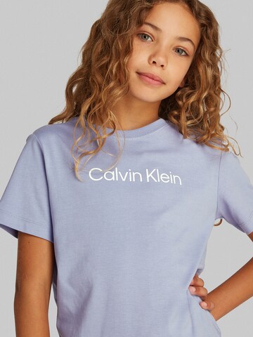 Maglietta di Calvin Klein Jeans in lilla