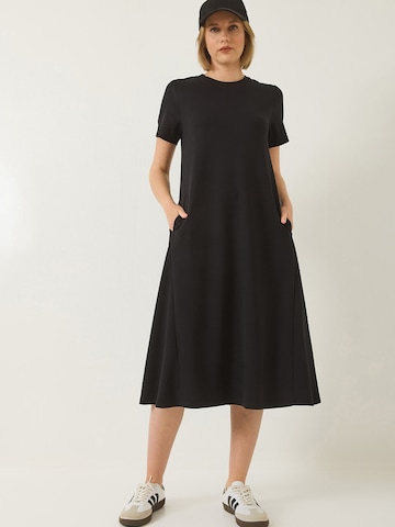 Bianco Lucci Šaty - Čierna