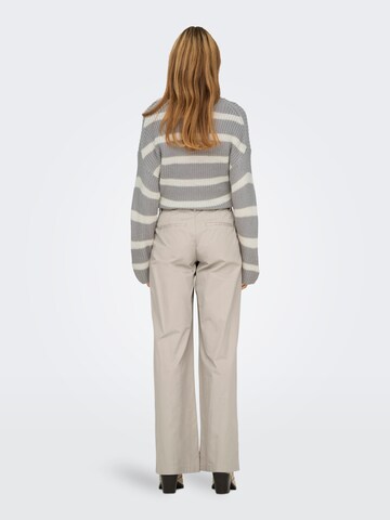 ONLY Wide leg Chinobyxa 'ONLCARRIE' i grå