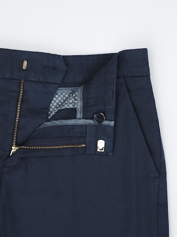 Slimfit Pantaloni chino 'Chiva 8500' di W. Wegener in blu