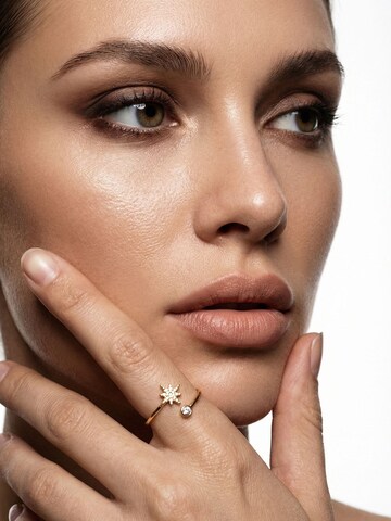Nemomatheo Ring 'Stella Petite – Minimalistischer Stern-Ring' in Gold