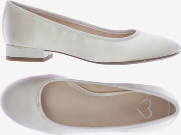 CATWALK Flats & Loafers in 36 in White: front