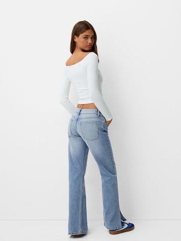 Bershka Normalny krój Jeansy w kolorze niebieski
