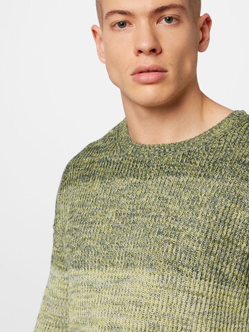 s.Oliver Sweater in Green