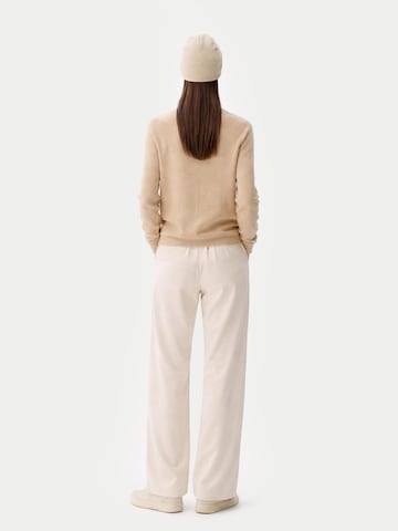 GOBI Cashmere Sweater 'Cashmere Hat & Sweater Set' in Beige
