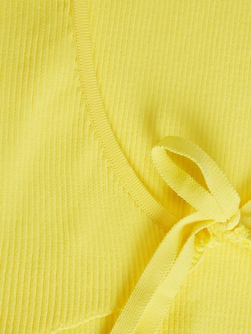 Tops en tricot 'JXApril' JJXX en jaune