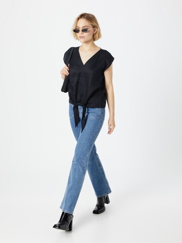 s.Oliver Blouse in Black