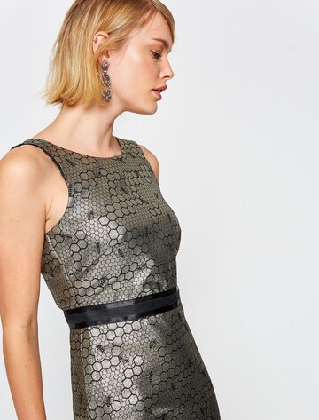 Koton Kleid in Gold