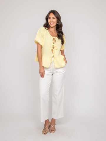 Dona Lisa Blouse 'OLERVIE' in Geel