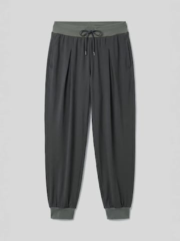 Pantaloni sportivi di Tommy Life in verde: frontale