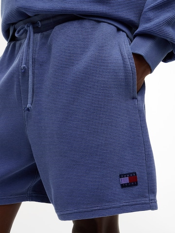 Tommy Jeans Regular Housut värissä sininen