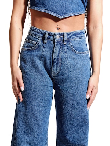 sry dad. co-created by ABOUT YOU Wide leg Jeans in Blue