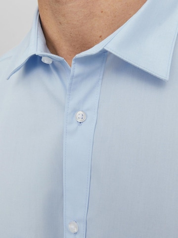 JACK & JONES - Slim Fit Camisa 'JJJoe' em azul