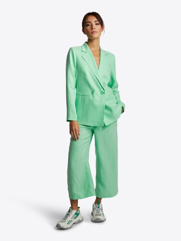 Wide leg Pantaloni di Rich & Royal in verde