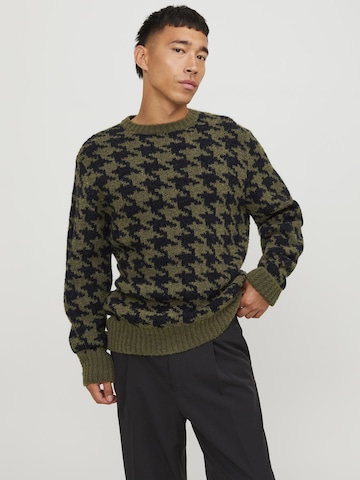 JACK & JONES Sweater in Green: front