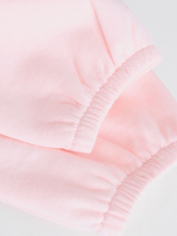 Set Next en rose