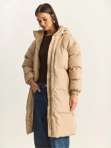 Cappotto di mezza stagione di Bianco Lucci in beige