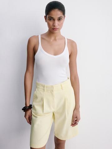Regular Jean à pince 'MELA' MANGO en jaune : devant