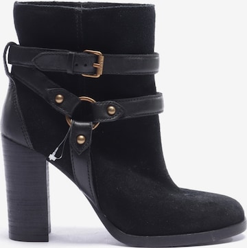 UGG Dress Boots in 36 in Black: front