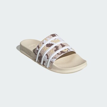 ADIDAS ORIGINALS Pantolette 'Adilette' in Weiß
