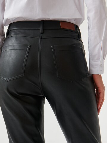 TATUUM Slimfit Broek in Zwart