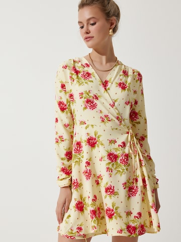 Robe Happiness İstanbul en jaune : devant