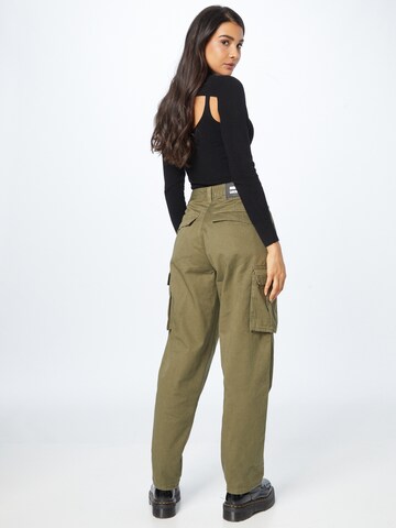 Loosefit Pantaloni cu buzunare 'Bella' de la Dr. Denim pe verde