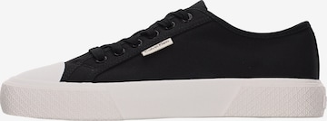 Calvin Klein Низкие кроссовки в Черный: спереди
