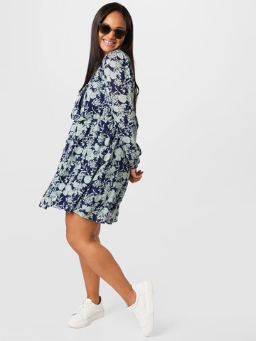 Robe 'Luzia' ABOUT YOU Curvy en bleu