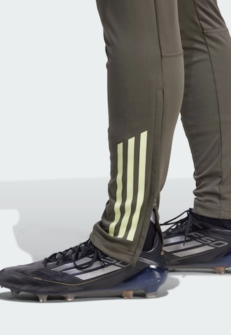 Coupe slim Pantalon de sport 'Real Madrid Tiro 25 Competition' ADIDAS PERFORMANCE en gris