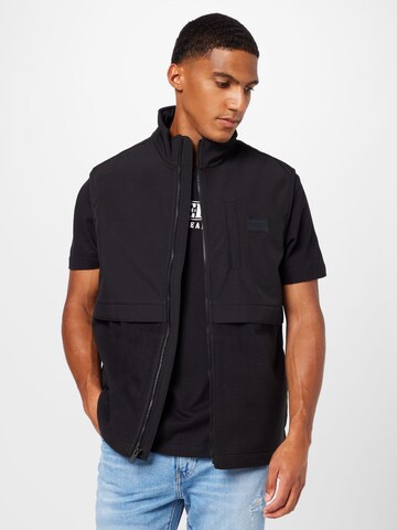 LEVI'S ® Bodywarmer 'Geary Fleece Vest' in Zwart: voorkant
