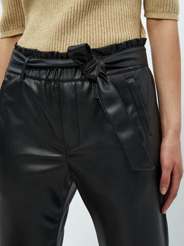 minus Regular Broek 'Jayda' in Zwart