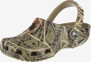 Crocs Clogs 'Classic Realtree' in Green: front