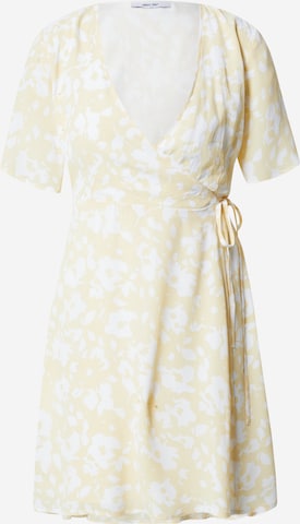ABOUT YOU Dress 'Hege' in Yellow: front