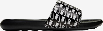 Nike SportswearNatikače s potpeticom 'VICTORI ONE SLIDE PRINT' - crna boja