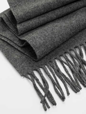 L'Arte Milano Shawl in Grey