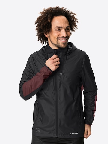 VAUDE Outdoor jacket 'M All Year Moab Light ZO J' in Black: front